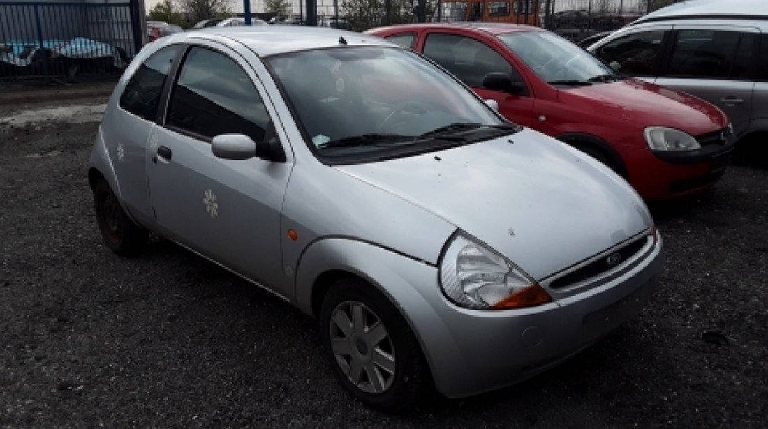 Dezmembrez Ford KA, an 2002, motorizare 1.0 I