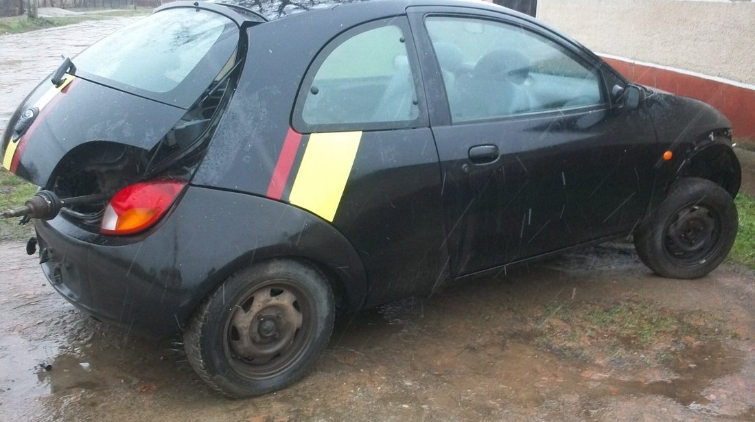 Dezmembrez Ford Ka motor 1.3 benzina an 1998.