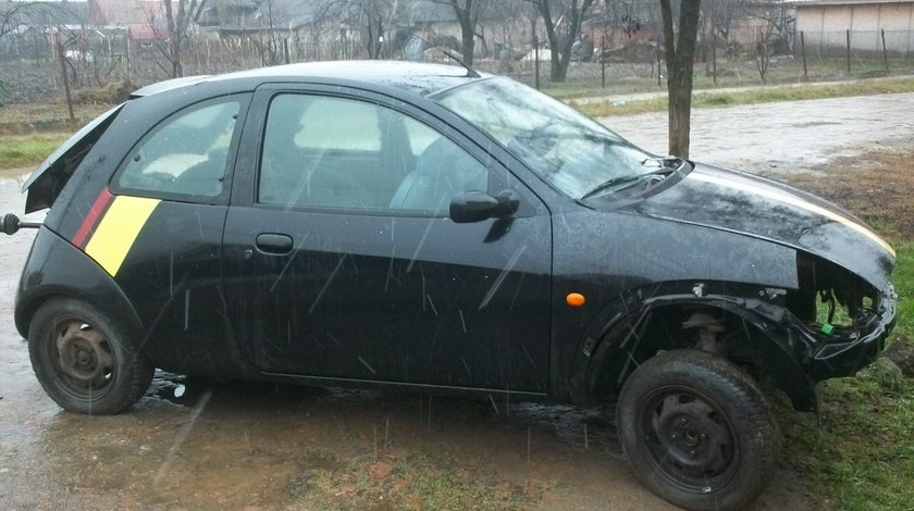 Dezmembrez Ford Ka motor 1.3 benzina an 1998.