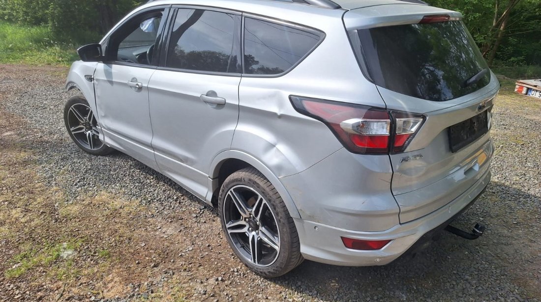 Dezmembrez Ford Kuga 2 2.0 TDCI 180 cai cutie automata 4x4 2019 107.000 km