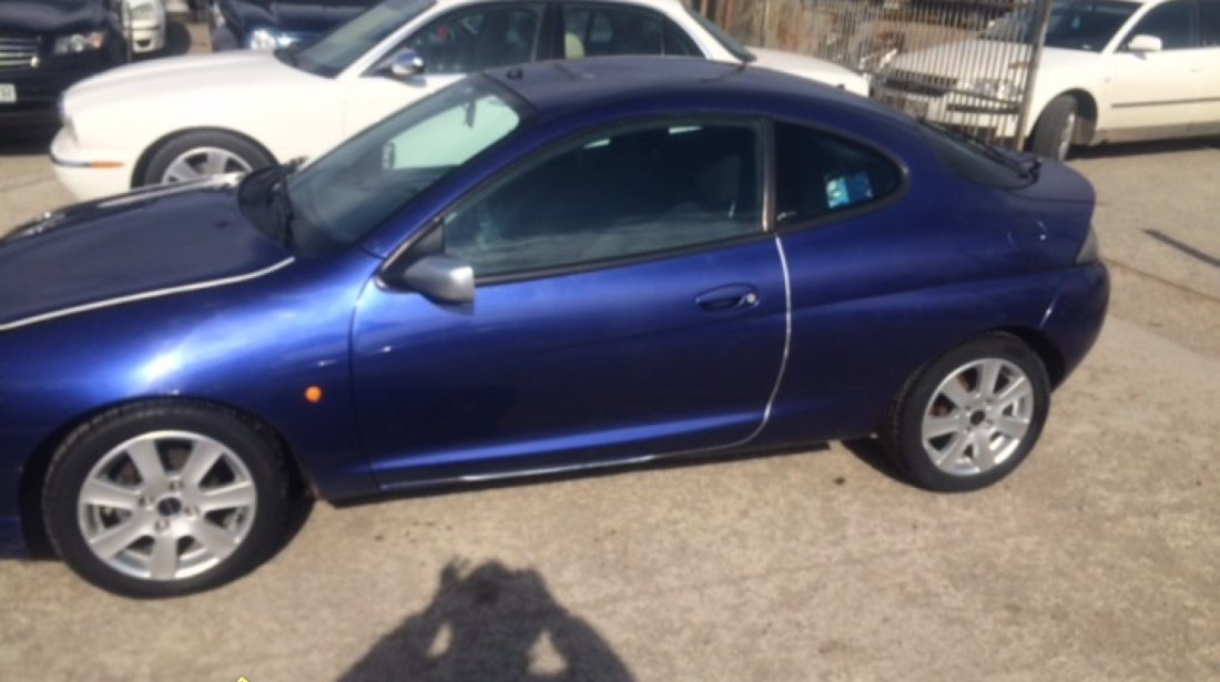 Dezmembrez FORD PUMA 1 ,7i ,2000