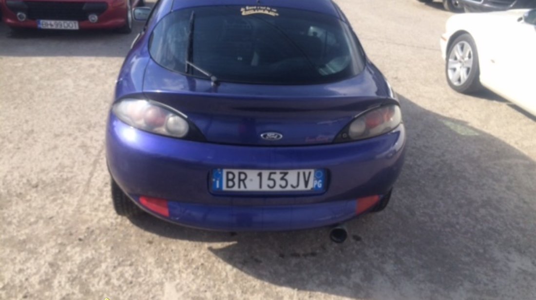 Dezmembrez FORD PUMA 1 ,7i ,2000