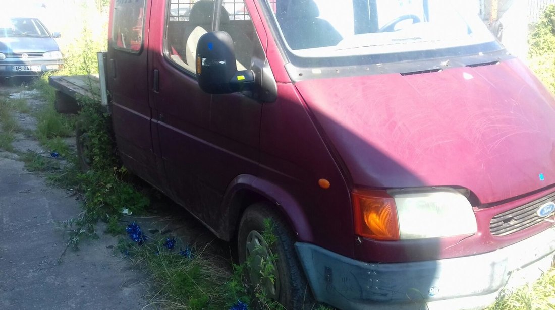 Dezmembrez Ford Transit 2.5 diesel an 1997