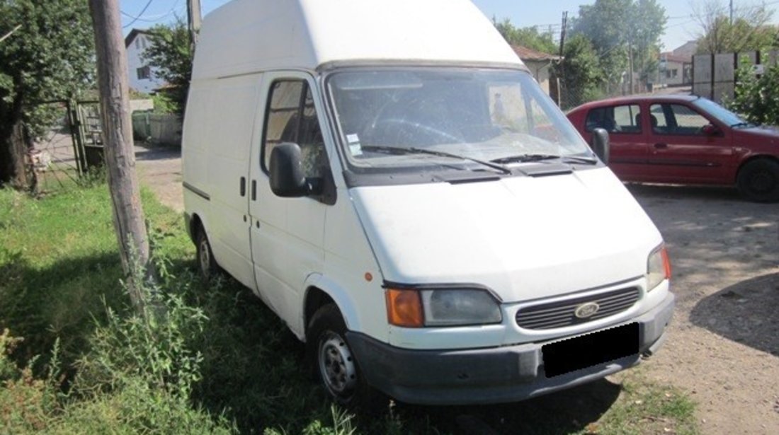 Dezmembrez Ford Transit 2000