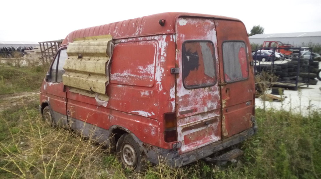 Dezmembrez Ford Transit, an 1988