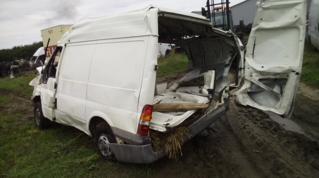 Dezmembrez Ford  Transit, an 2003