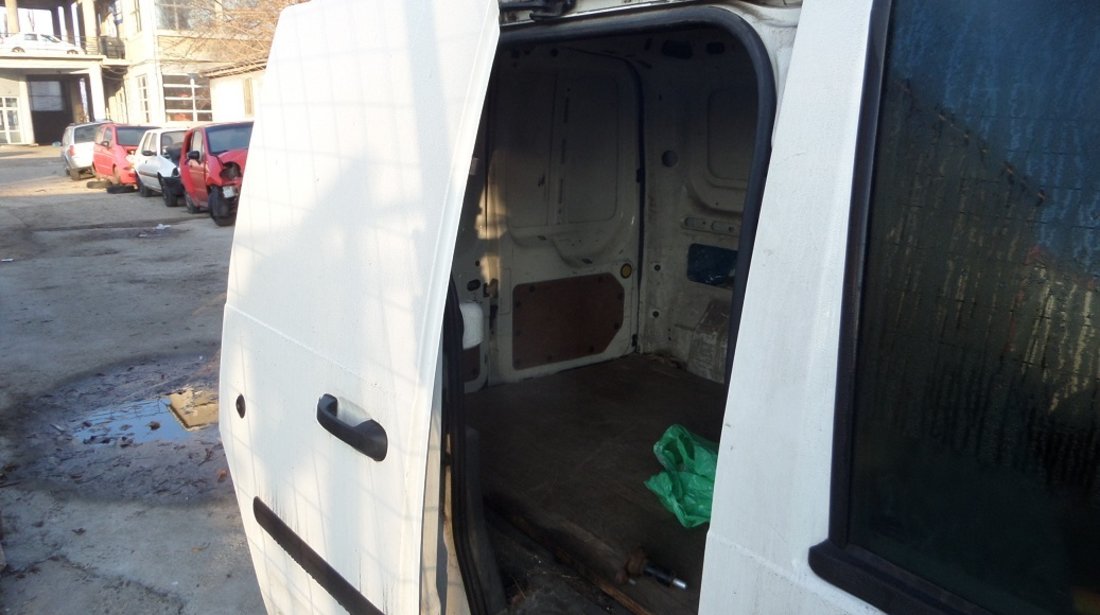 Dezmembrez Ford Transit Connect 1.8D an 2007