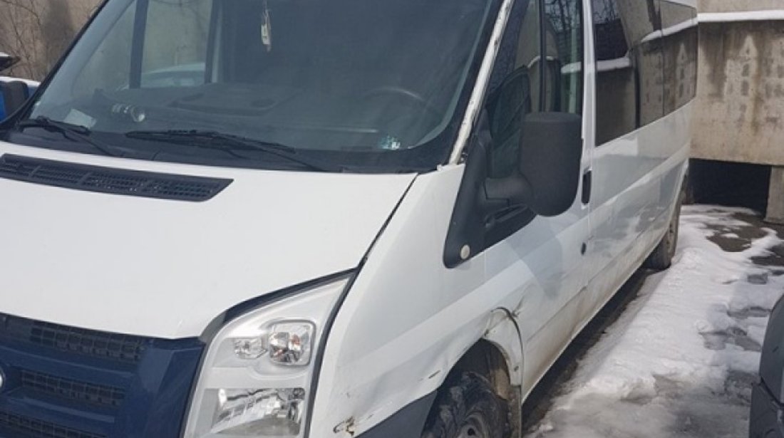 Dezmembrez ford transit de persoane 2.2 tdci qwfa 130 cai cu webasto