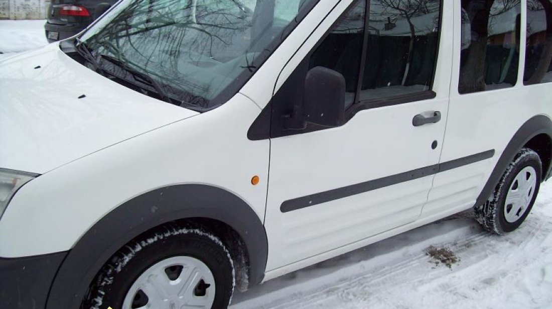 Dezmembrez Ford Transit Tourneo Conect din anul 2006 cu locuri 1 8TDCI totul functional