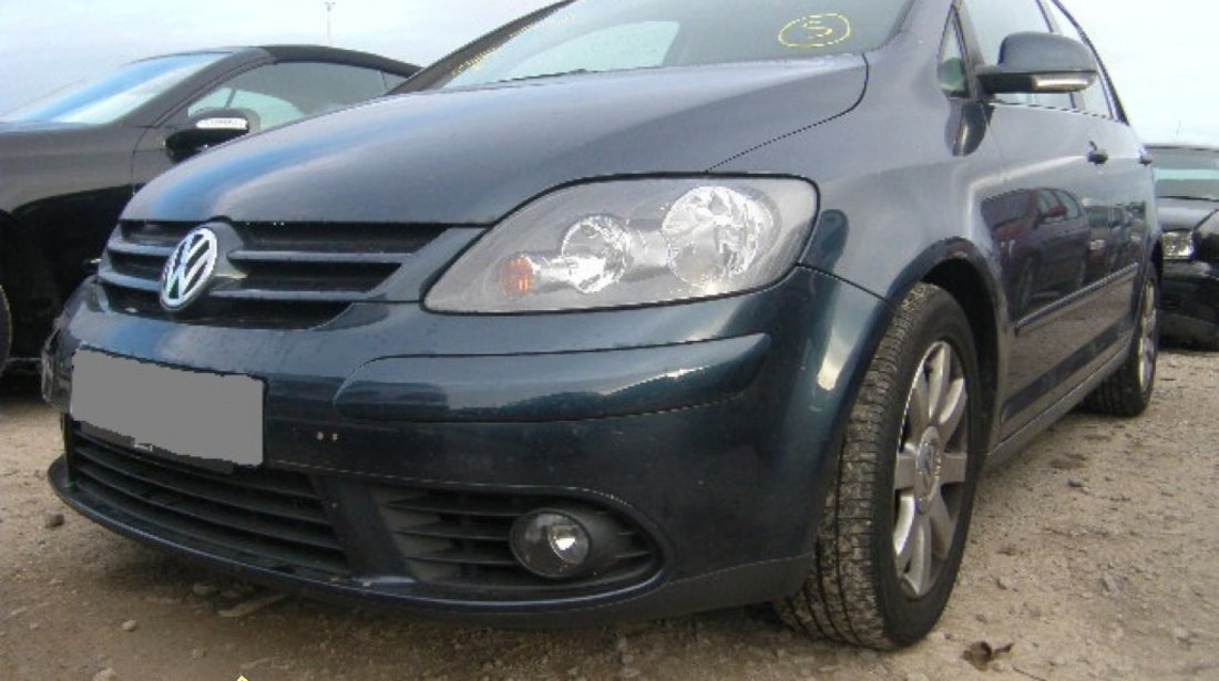 Dezmembrez golf 5 plus 1 9 si 2 0tdi