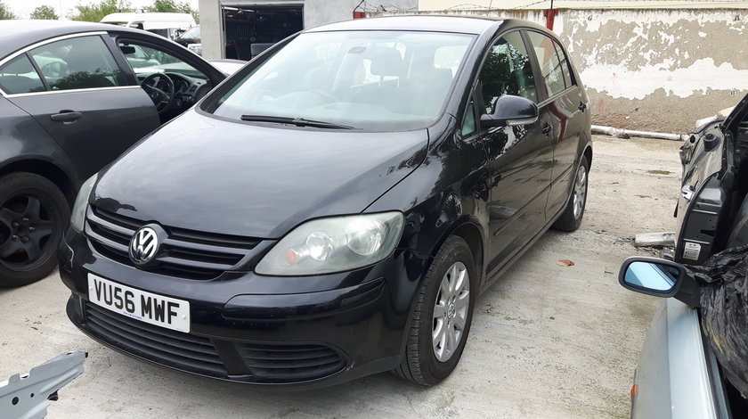 Dezmembrez Golf 5 Plus 1.9TDI BXE 5 trepte