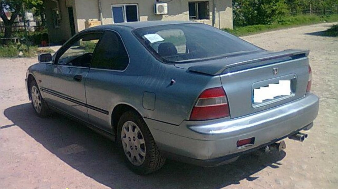 Dezmembrez Honda Accord