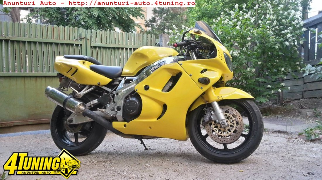 Dezmembrez Honda cbr 919 rr fireblade 1997