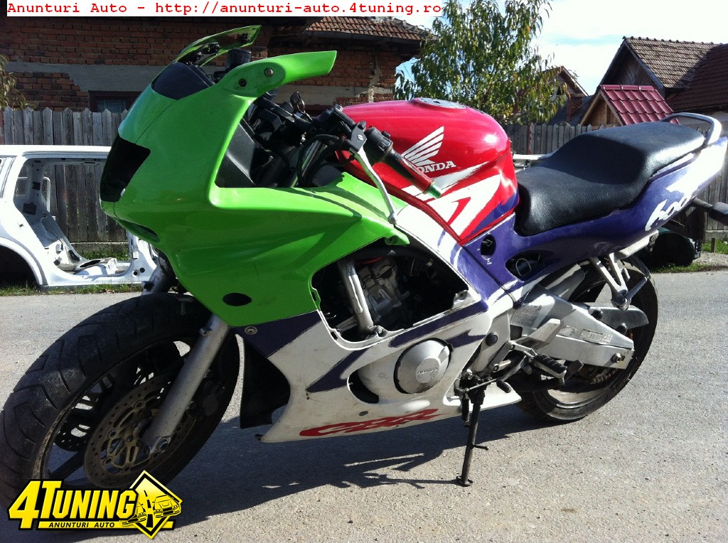 Dezmembrez Honda CBR F3 din 1998