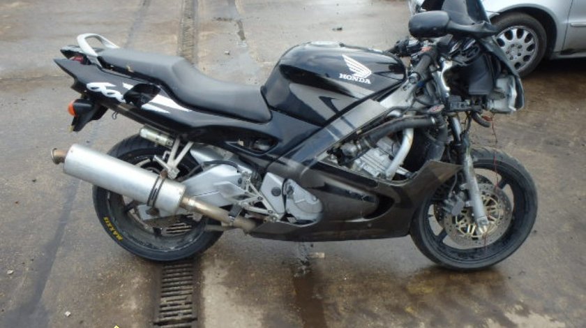 Dezmembrez HONDA CBR600 HONDA F3
