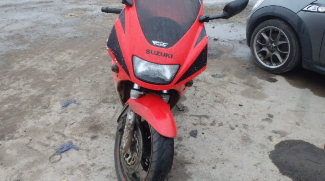 Dezmembrez HONDA CBR600 HONDA F3