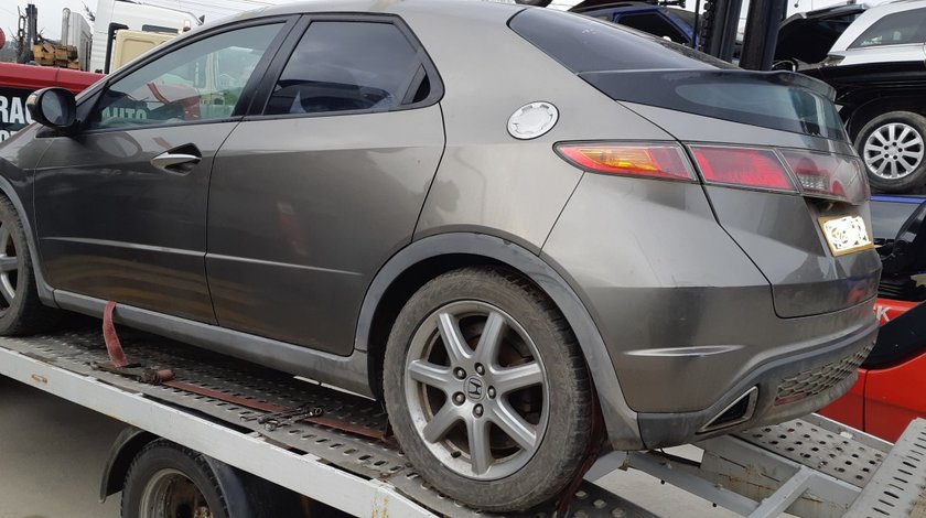 Dezmembrez Honda Civic, 2.2 diesel, an 2006