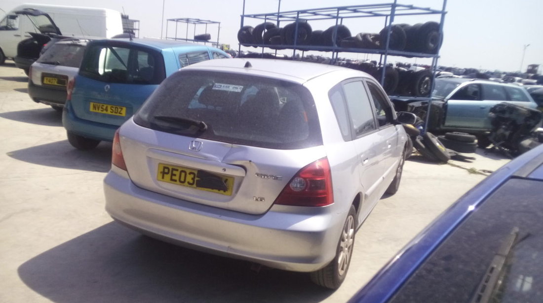 Dezmembrez Honda Civic, an 2003