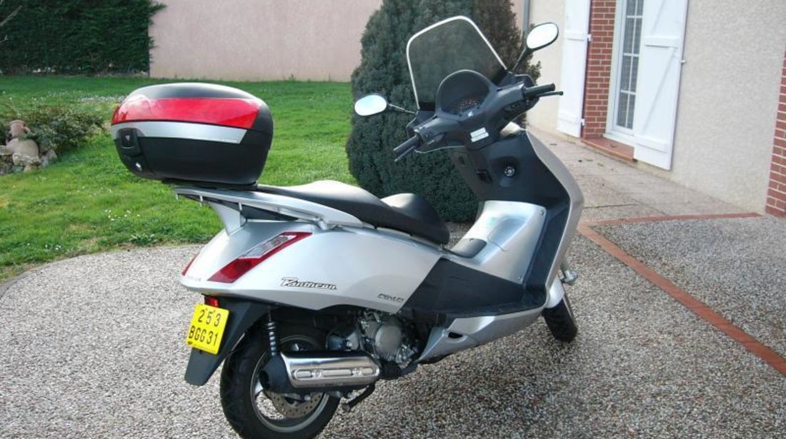 Dezmembrez Honda Pantheon 125 /150 cc  in 4T injectei