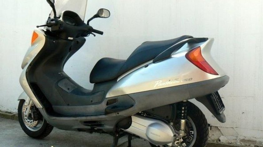 Dezmembrez Honda Pantheon 150cc Piese Honda Pantheon 150 cm 4T