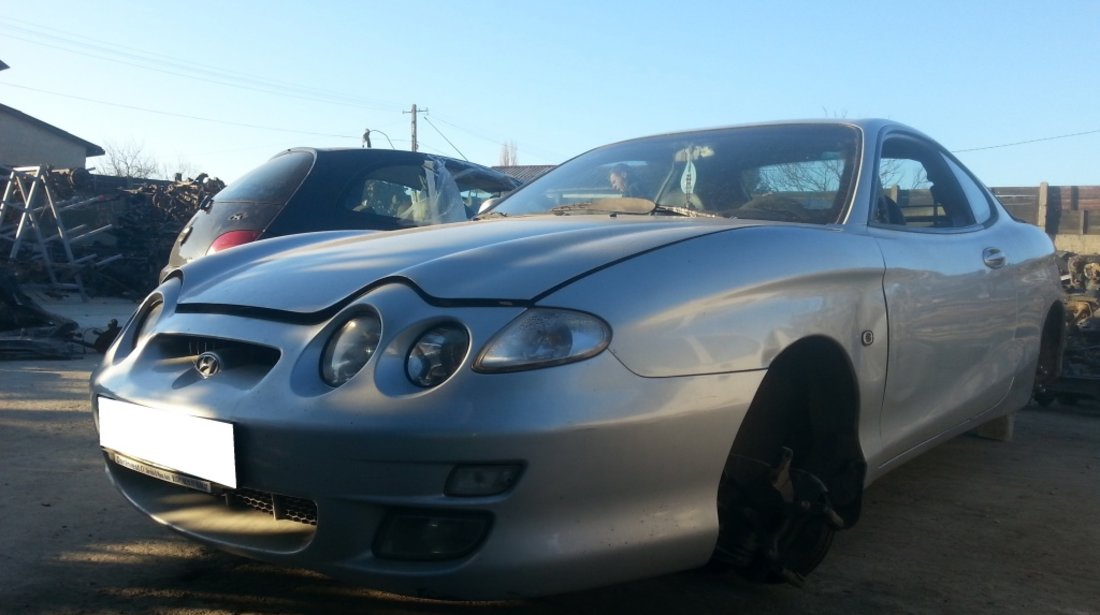 Dezmembrez Hyundai Coupe, an fabr. 2000, facelift, 1.6i