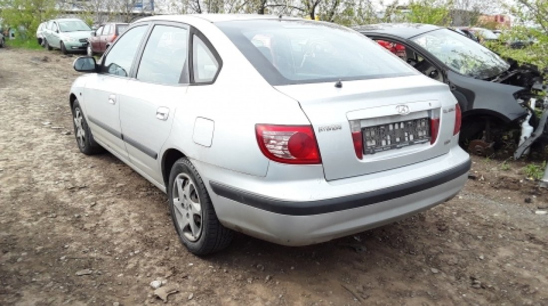 Dezmembrez Hyundai Elantra, an 2003, motorizare 2.0 CRDI