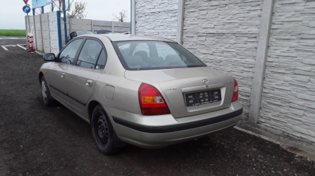 Dezmembrez Hyundai Elantra, an 2005, motorizare 2.0 CRDI