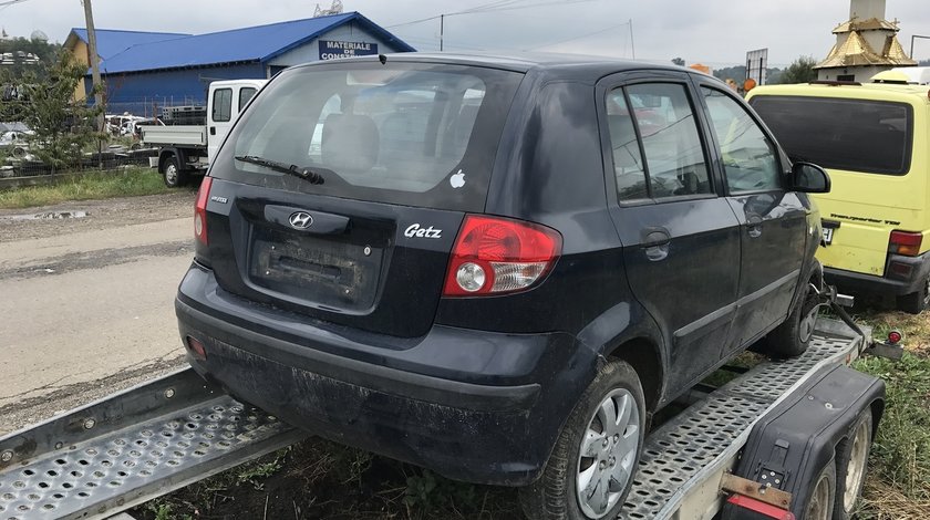 Dezmembrez Hyundai Getz 1,1i 2004