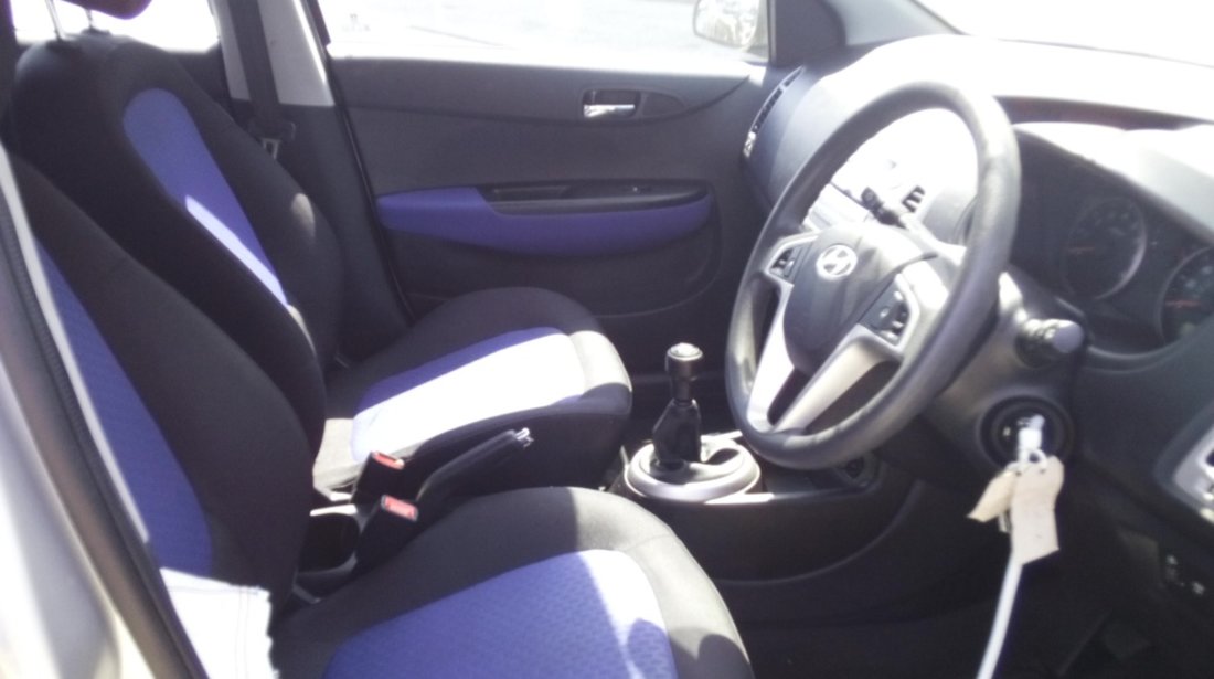 Dezmembrez Hyundai I20, an 2010,