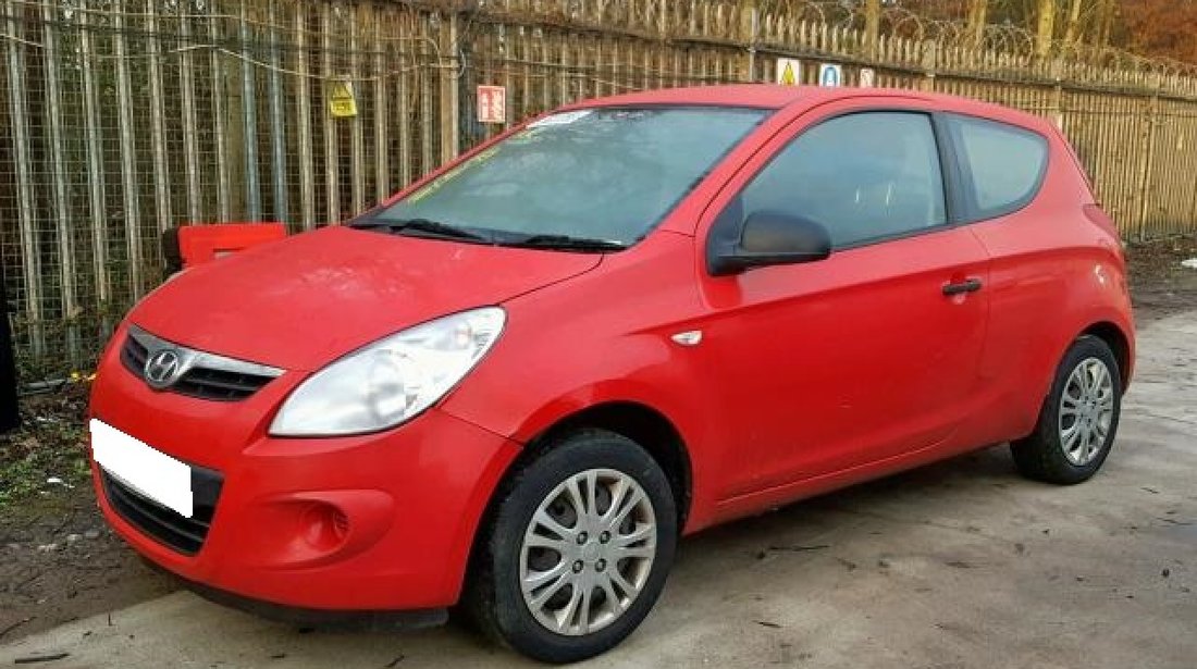 Dezmembrez Hyundai I20 an fabr. 2010, 1.2i