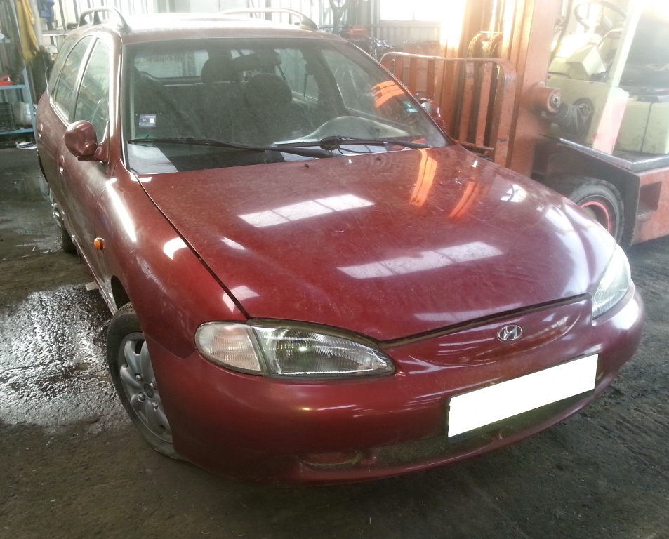 Dezmembrez Hyundai Lantra, an fabr. 1996, 1.6i