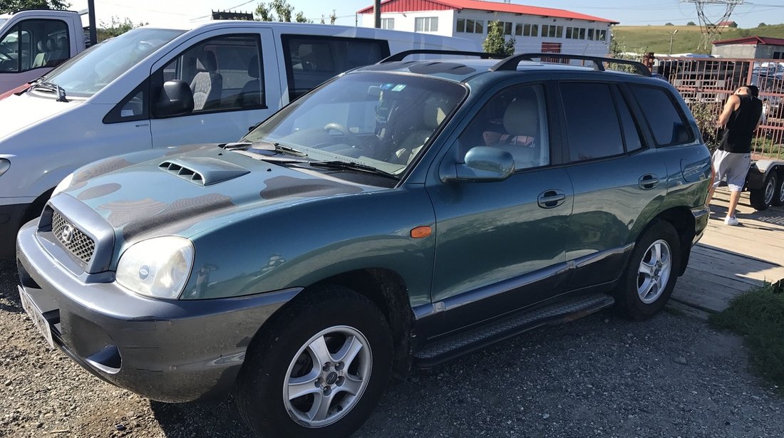 Dezmembrez Hyundai Santa Fe 2,0 crdi 2003