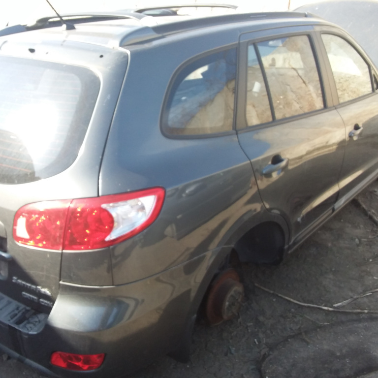 Dezmembrez Hyundai SANTA FE 2 (CM) 2005 > 2.2 CRDi None( CP: None, KW: None, CCM: None ) Motorina