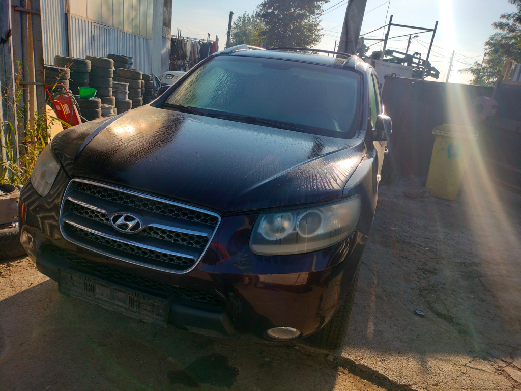 Dezmembrez Hyundai SANTA FE 2 (CM) 2005 > 2.2 CRDi D4EB( CP: 155, KW: 114, CCM: 2188 ) Motorina