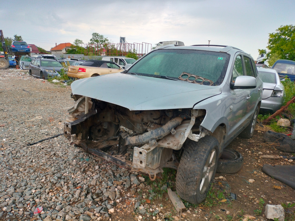 Dezmembrez Hyundai SANTA FE 2 (CM) 2005 - Prezent 2.2 CRDi D4EB ( CP: 139, KW: 102, CCM: 2188 ) Motorina
