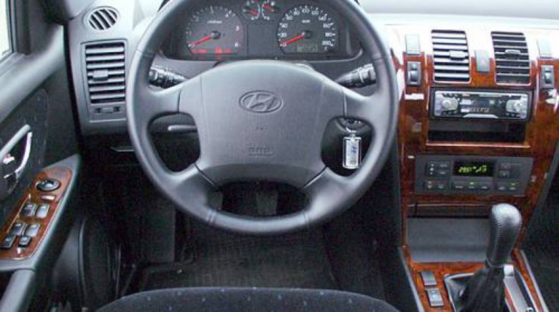 Dezmembrez Hyundai Terracan 2.9 CRDI