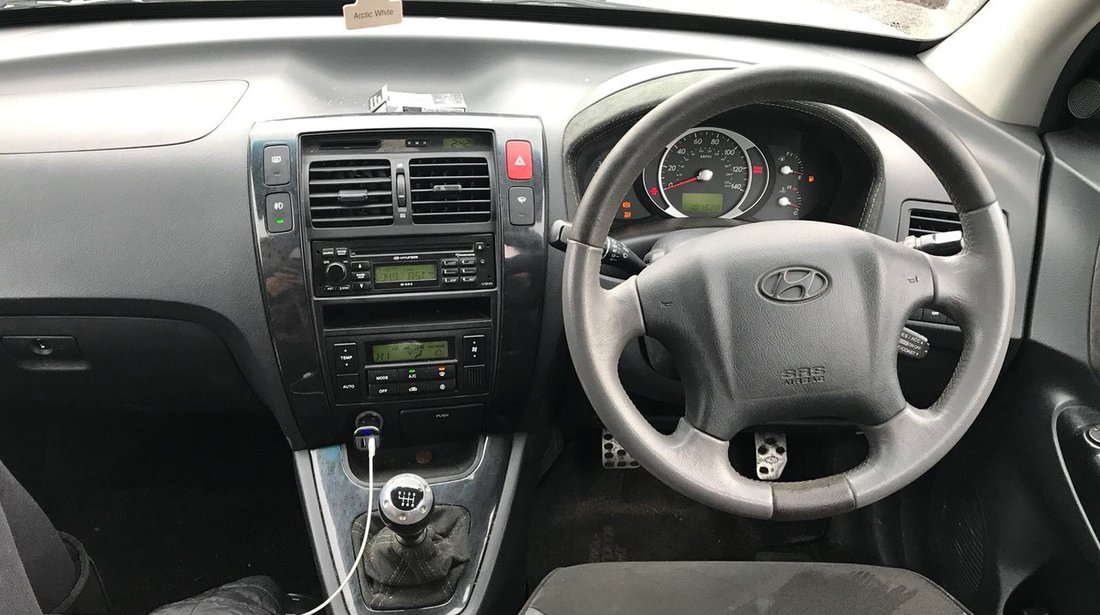 Dezmembrez Hyundai Tucson 2.0 Diesel 2007