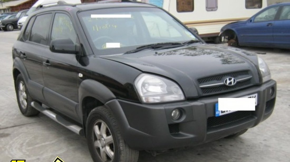 Dezmembrez Hyundai Tucson din 2005 2 0d