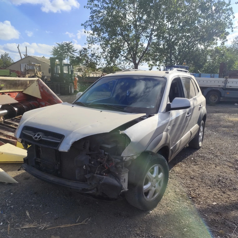 Dezmembrez Hyundai TUCSON (JM) 2004 - 2010 2.0 CRDi tractiune integrala D4EA( CP: 113, KW: 83, CCM: 1991 ) Motorina