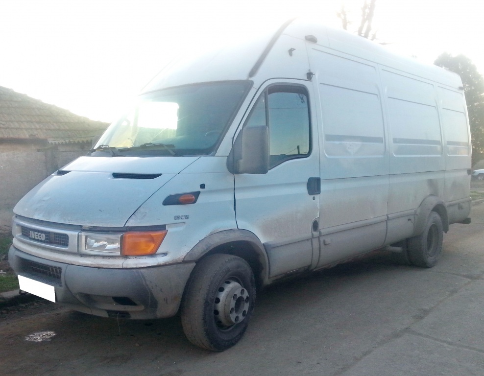 Dezmembrez IVECO DAILY, an fabr. 2000, 2.8D, punte dubla