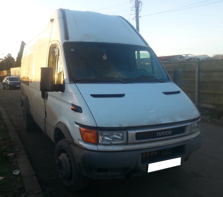 Dezmembrez IVECO DAILY, an fabr. 2002, 2.8D, 65C15, punte dubla