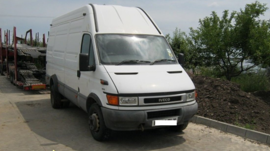 Dezmembrez Iveco Daily din 1998 2005 2 3d 2 8D