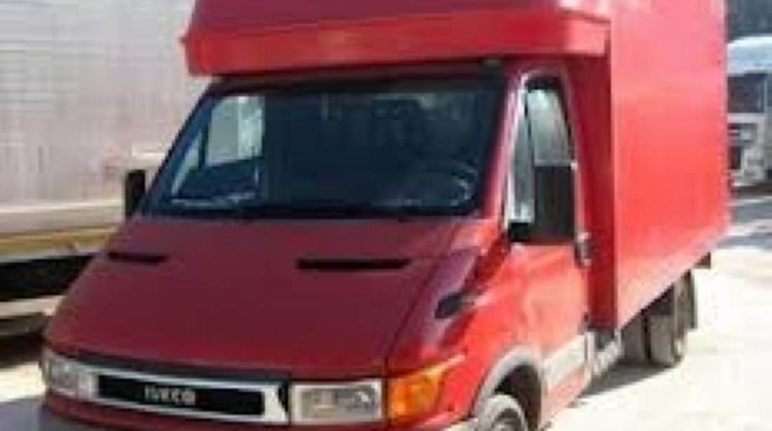 Dezmembrez iveco daily