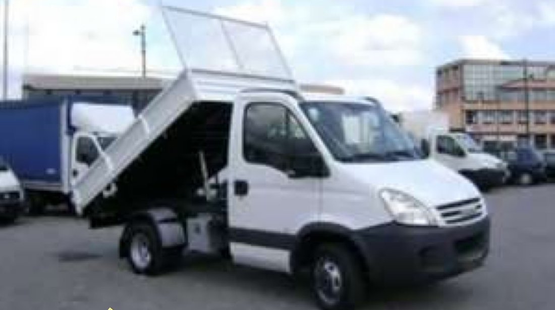 Dezmembrez iveco daily