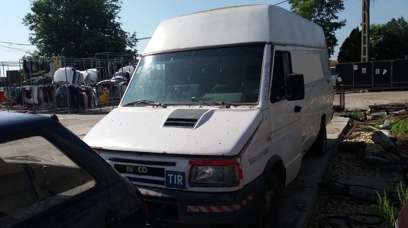Dezmembrez IVECO TURBO DAILY 35.10, an fabr. 1995, 2.5D, punte dubla