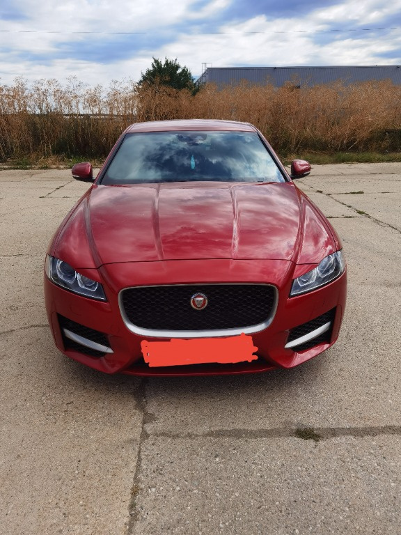 Dezmembrez jaguar xe 2.0 d 204 dtd