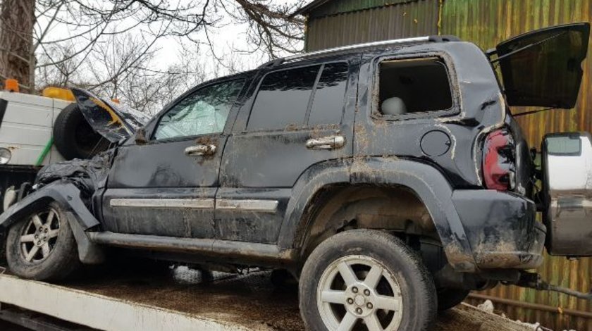 Dezmembrez Jeep Cherokee 2.8crd