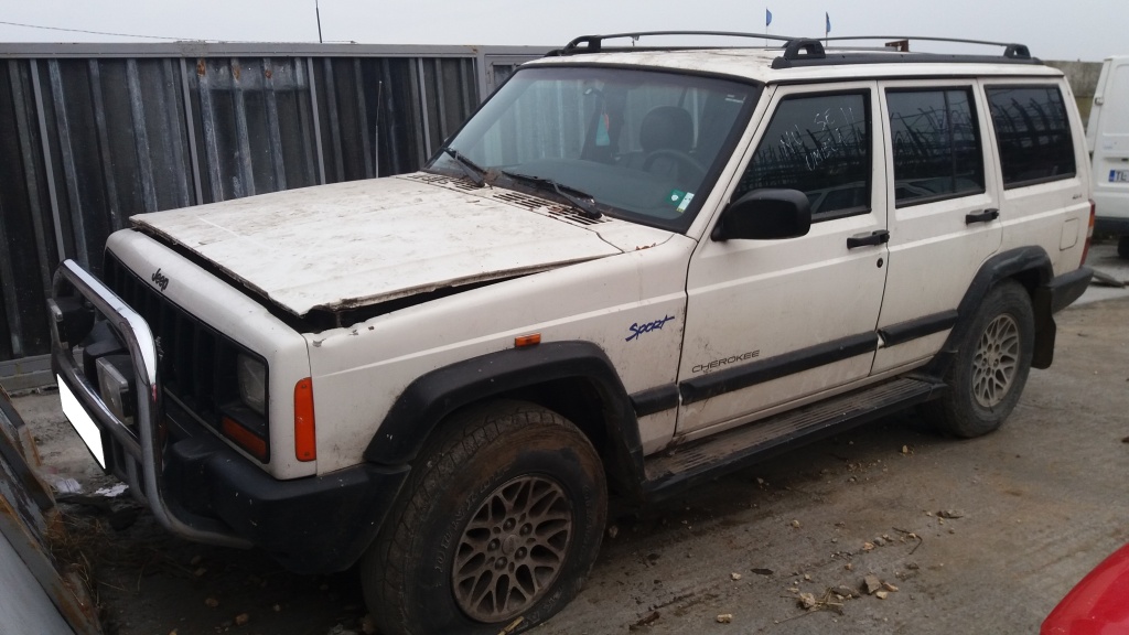 Dezmembrez Jeep Cherokee XJ, an fabr.1998, 2.5TD, 4X4