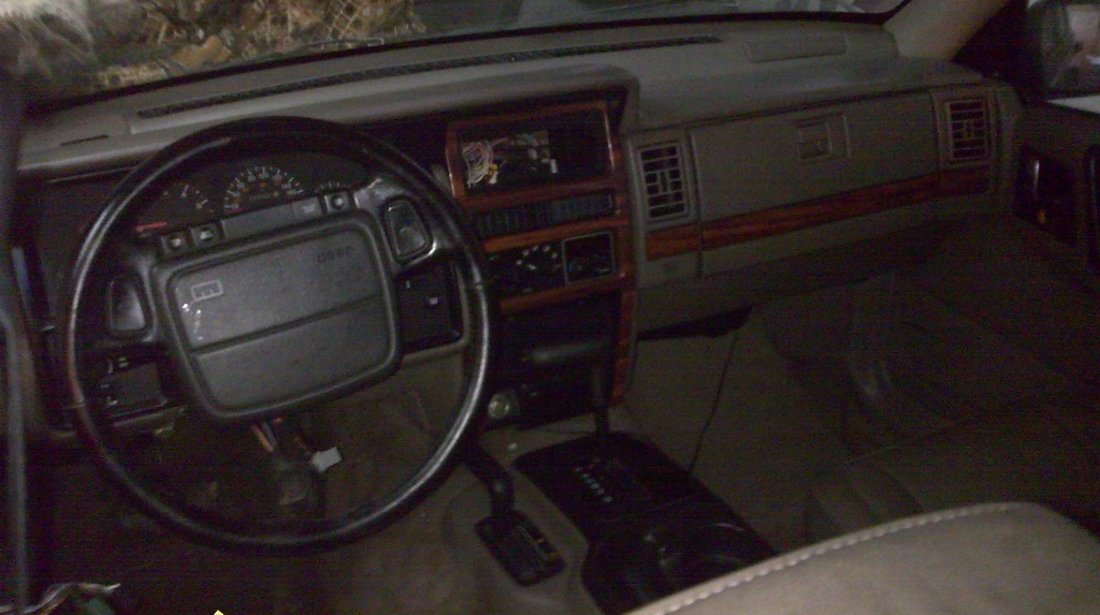 Dezmembrez Jeep Grand Cherokee 1993 1998