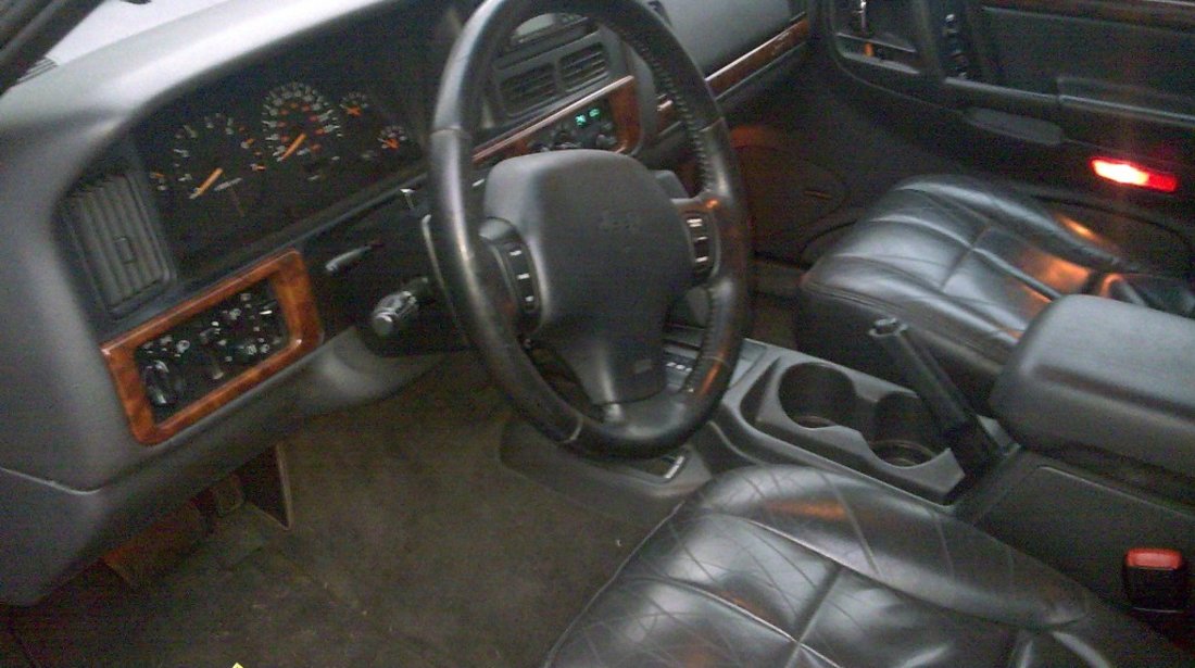 Dezmembrez Jeep Grand Cherokee 1993 1998